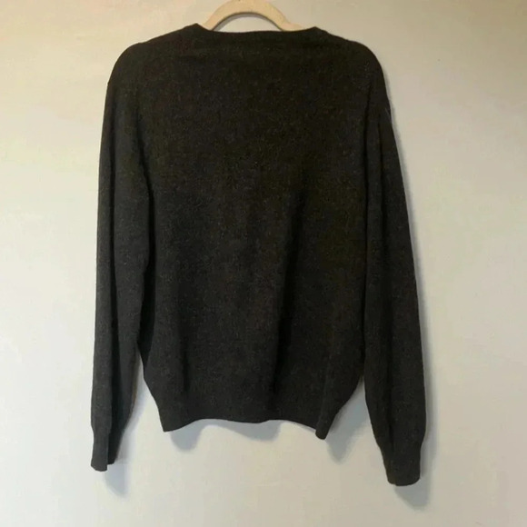 Jos. A. Bank grey 100% cashmere  v neck sweater - Picture 4 of 4